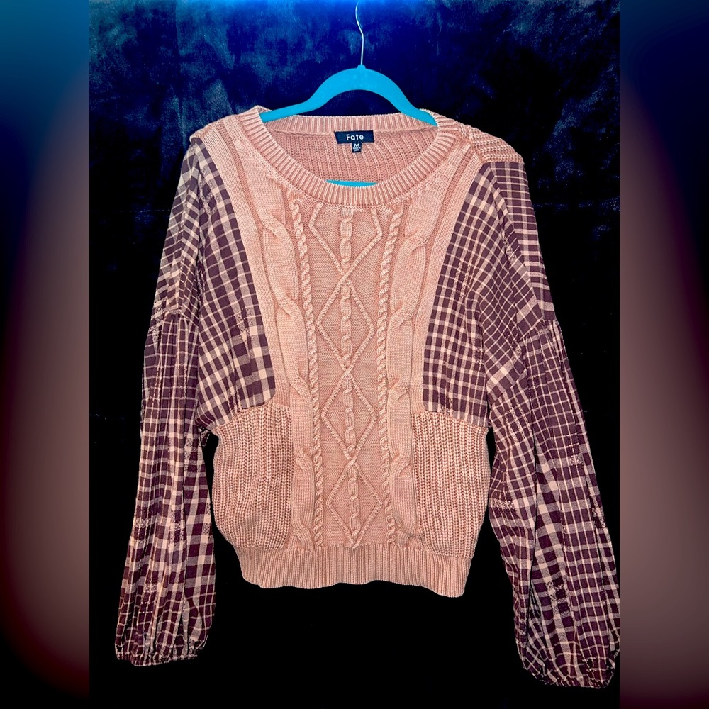 FATE: Tan/Chocolate Sweater - Size Medium